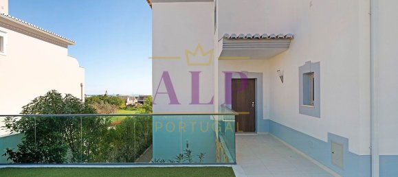 4 bedrooms Villa in Lagos, Portugal No. 106827 3