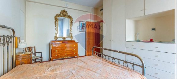 Apartamento de 9 habitaciónes en Bari, Italy No. 41017 40
