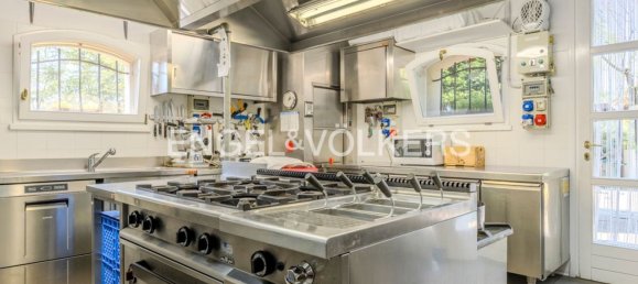 13 bedrooms House in Valsamoggia, Italy No. 330618 5