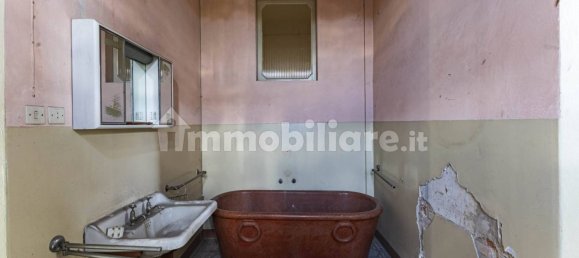 5 bedrooms Villa in Modena, Italy No. 379659 17