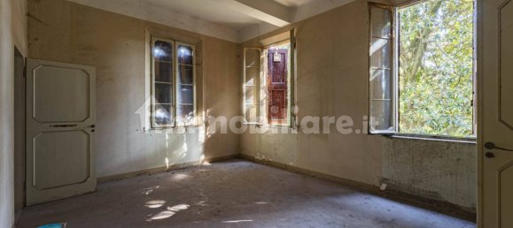 5 bedrooms Villa in Modena, Italy No. 379659 10