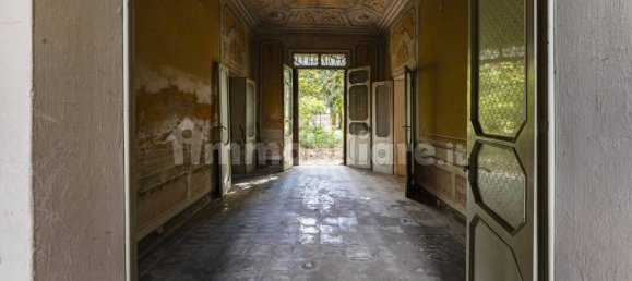 5 bedrooms Villa in Modena, Italy No. 379659 7