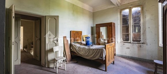 5 bedrooms Villa in Modena, Italy No. 379659 18