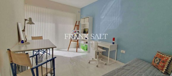 3 chambres Appartement à Swieqi, Malta No. 7273 16