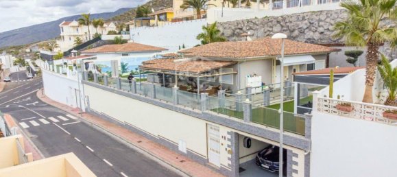 3 غرف نوم فيلا في Adeje, Spain رقم 16394 26