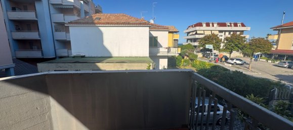 2 bedrooms Apartment in Montesilvano, Italy No. 363581 8