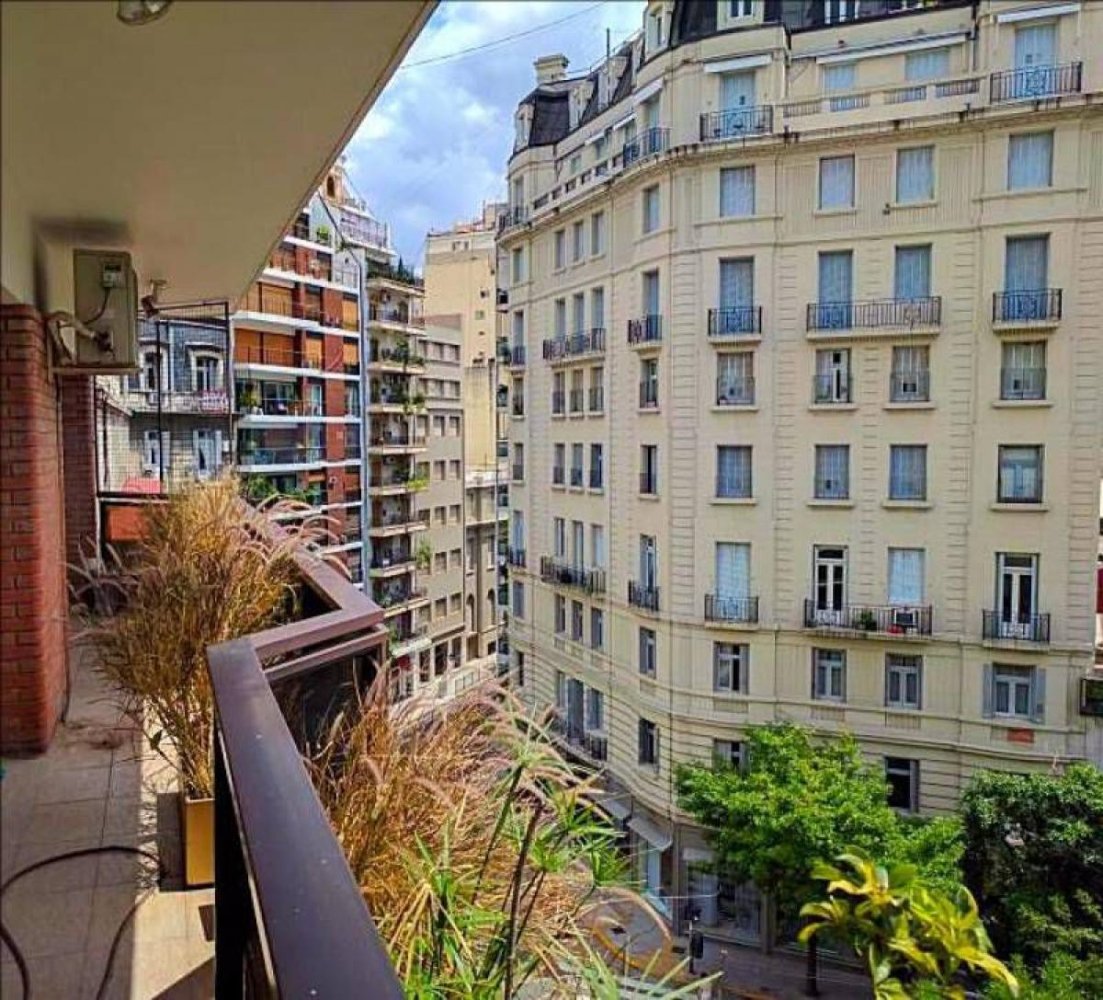 Квартира с 3 спальнями в Буэнос-Айрес, Аргентина № 79532