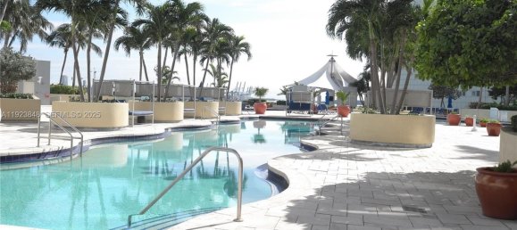 2 غرف نوم عقار تجاري في Miami, الولايات المتحدة رقم 615473 13