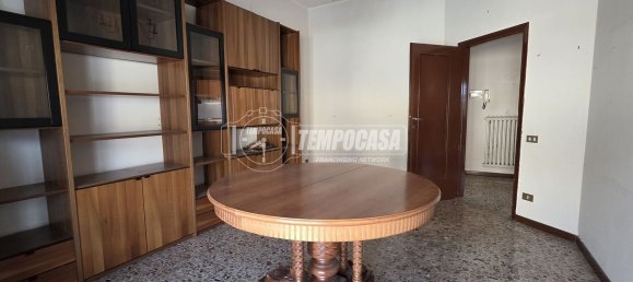 Apartamento de 4 divisões em Bergamo, Italy N.º 287627 2