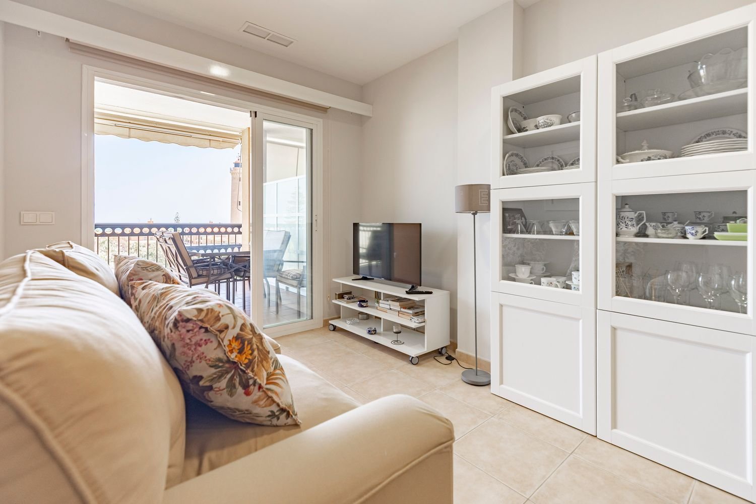 2 bedrooms Apartment in Valencia, Spain No. 252317