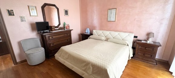 Villa T8 em Borgo Ticino, Italy N.º 316770 24