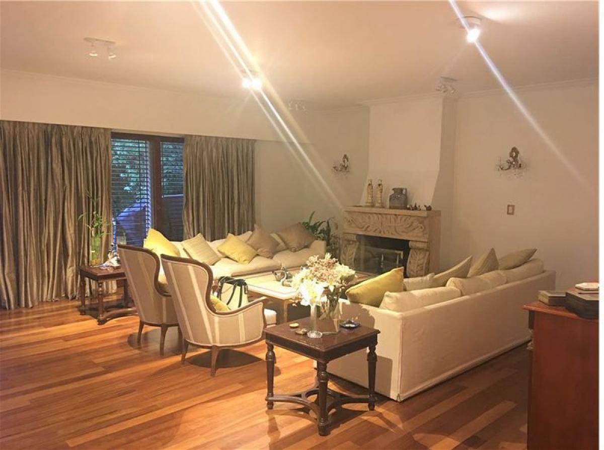 Apartamento T3 em San Isidro, Argentina N.º 9934