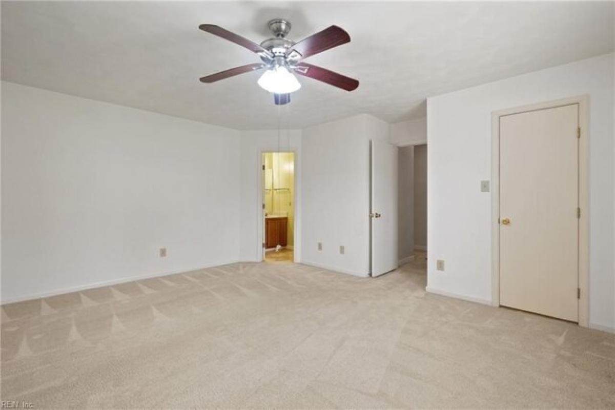 4 bedrooms House in Virginia Beach, USA No. 383591