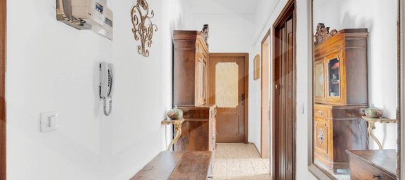 3 rooms Apartment in Milan, Italy No. 241884 10