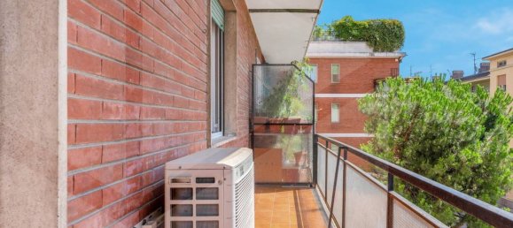 3 rooms Apartment in Milan, Italy No. 241884 4