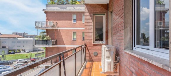 3 rooms Apartment in Milan, Italy No. 241884 5