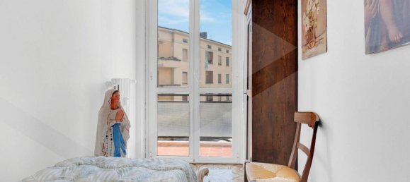 3 rooms Apartment in Milan, Italy No. 241884 2