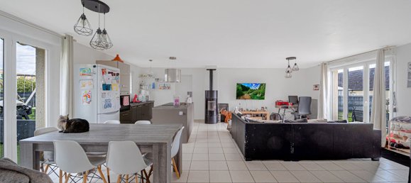 3 Schlafzimmer Haus in Lessard-le-National, France, Nr. 205102 5