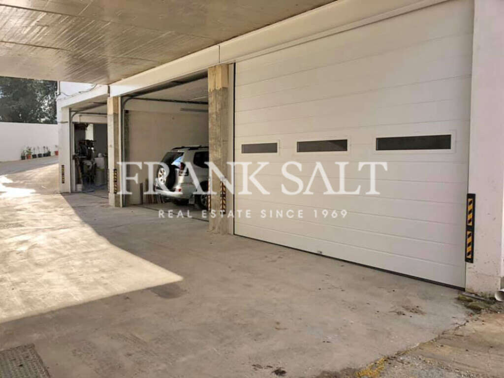  Warehouse in Zurrieq, Malta No. 13112