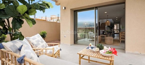 4 bedrooms Villa in San Miguel de Abona, Spain No. 27675 4