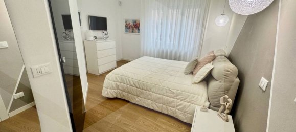 4 rooms Apartment in Bologna, Italy No. 20573 6