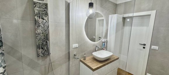 4 rooms Apartment in Bologna, Italy No. 20573 15