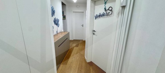 4 rooms Apartment in Bologna, Italy No. 20573 9