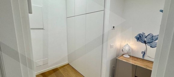 4 rooms Apartment in Bologna, Italy No. 20573 11