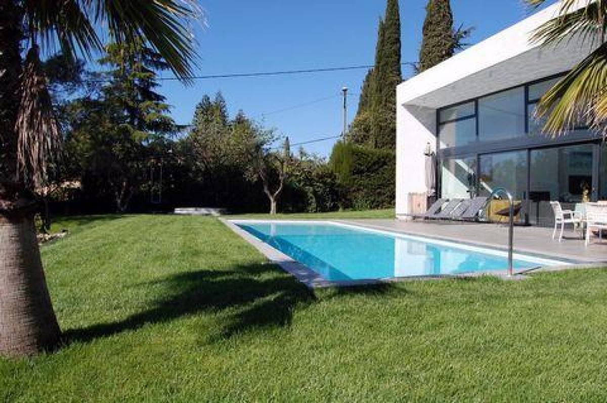 6 bedrooms House in Mougins, France No. 10555