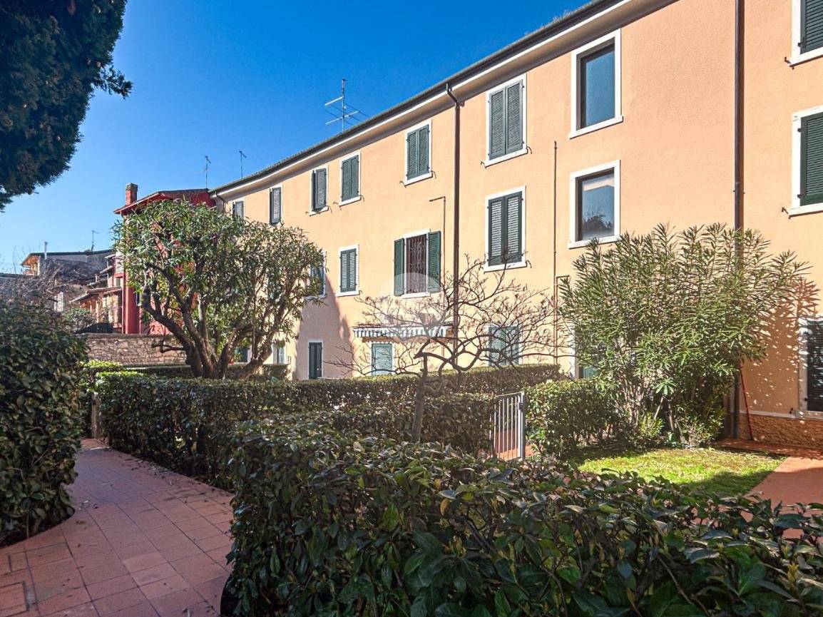 1 bedroom Apartment in Bardolino, Italy No. 268185