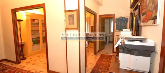 4 rooms Apartment in Brescia, Italy No. 87013 5