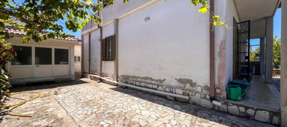 7-salle Villa à Nettuno, Italy No. 288539 2