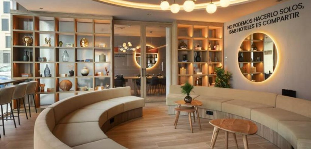 Gewerbliche Immobilie in Madrid, Spain 3474m², Nr. 289498