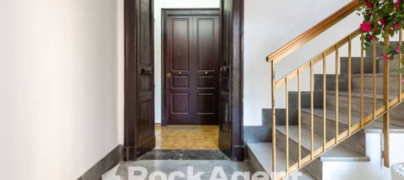 1 chambre Appartement à Naples, Italy No. 304620 9