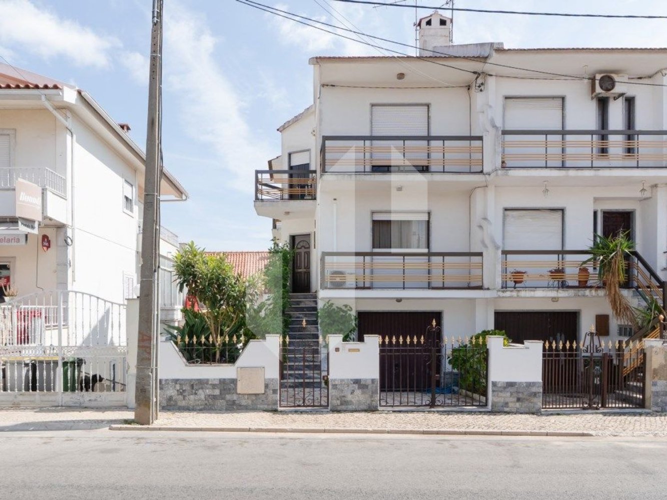 3 Schlafzimmer Haus in Corroios, Portugal, Nr. 334050