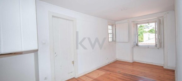 3 bedrooms Apartment in Lisbon, Portugal No. 80676 5