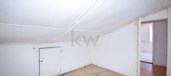 3 bedrooms Apartment in Lisbon, Portugal No. 80676 9