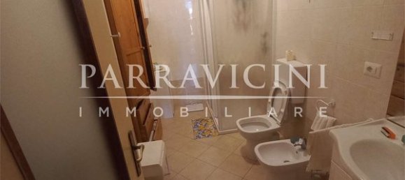 Casa de 9 habitaciónes en Albavilla, Italy No. 14018 45