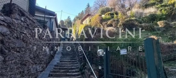 Casa de 9 habitaciónes en Albavilla, Italy No. 14018 21