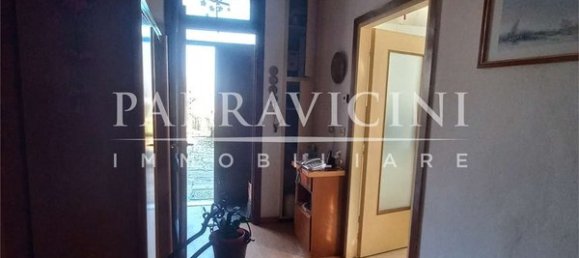 Casa de 9 habitaciónes en Albavilla, Italy No. 14018 33