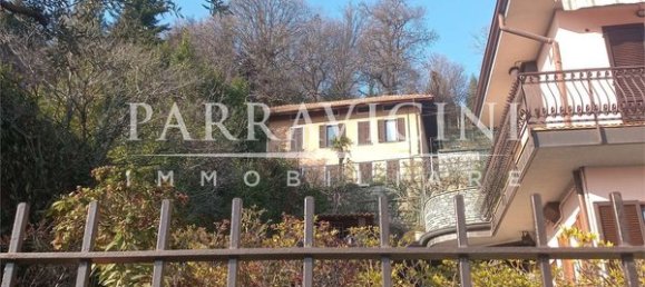 Casa de 9 habitaciónes en Albavilla, Italy No. 14018 25