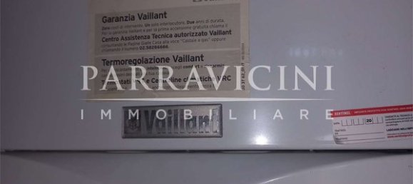 Casa de 9 habitaciónes en Albavilla, Italy No. 14018 5