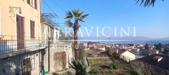 Casa de 9 habitaciónes en Albavilla, Italy No. 14018 13