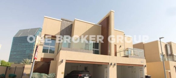 3 bedrooms Villa in Al Barsha, UAE No. 1145 2
