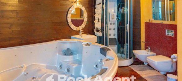 Villa de 4 dormitorios en Racconigi, Italy No. 299882 7