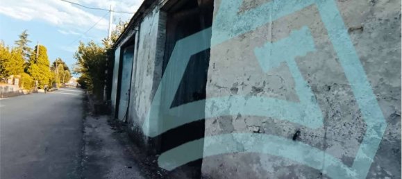 112m² Warehouse in Pietrelcina, Italy No. 302100 15