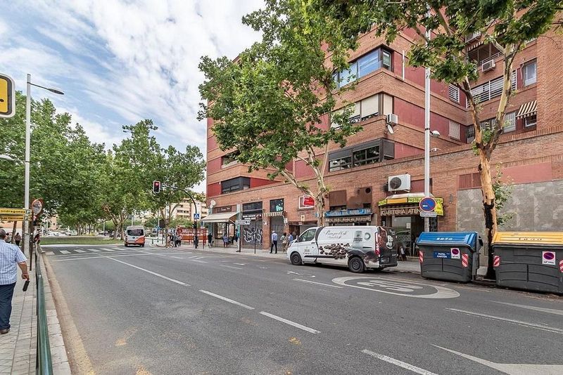 74m² Commercial property in Granada, Spain No. 227201