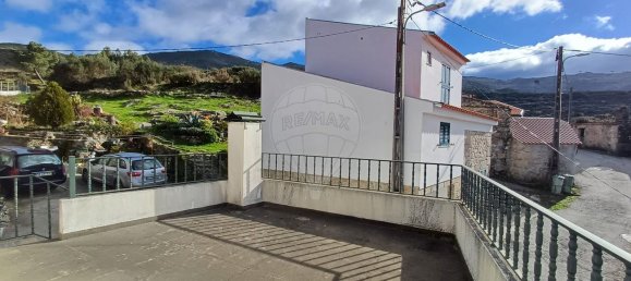 2 bedrooms House in Seia, Portugal No. 31819 7