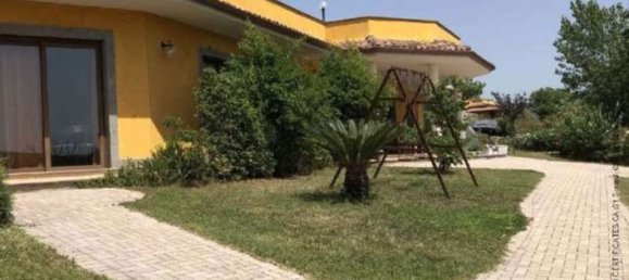 Propriété commerciale à Velletri, Italy 512m² No. 191613 10