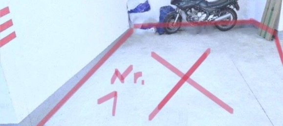  موقف سيارات في Monchengladbach, Germany رقم 305119 4